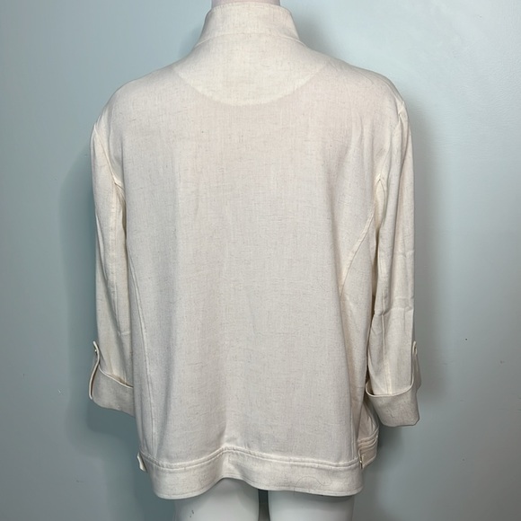 Cream Draper’s & Damon’s Jacket with Stand-Up Collar and Tailored Style - Picture 6 of 6